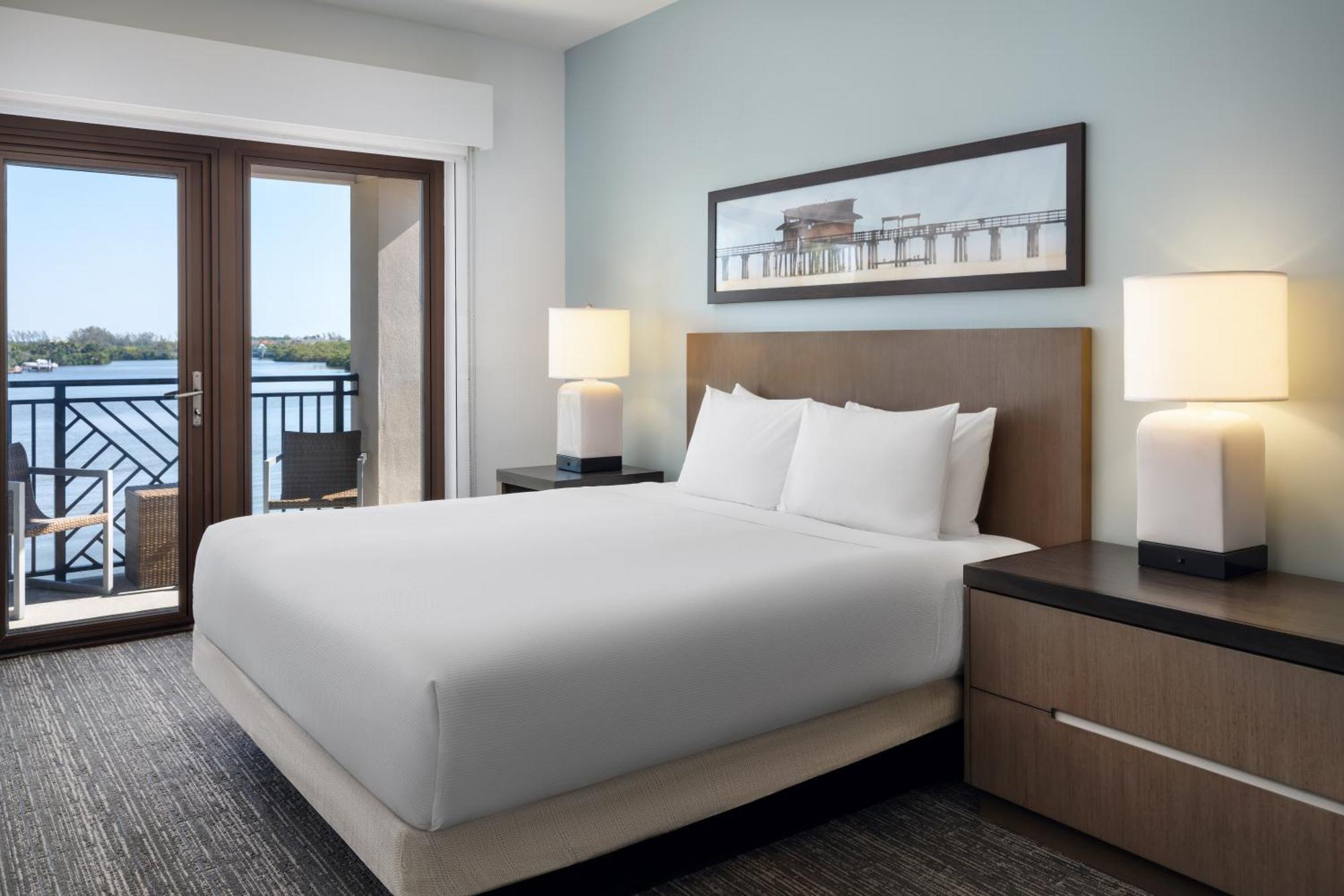 Hyatt House Naples 5th Avenue Hotell Exteriör bild