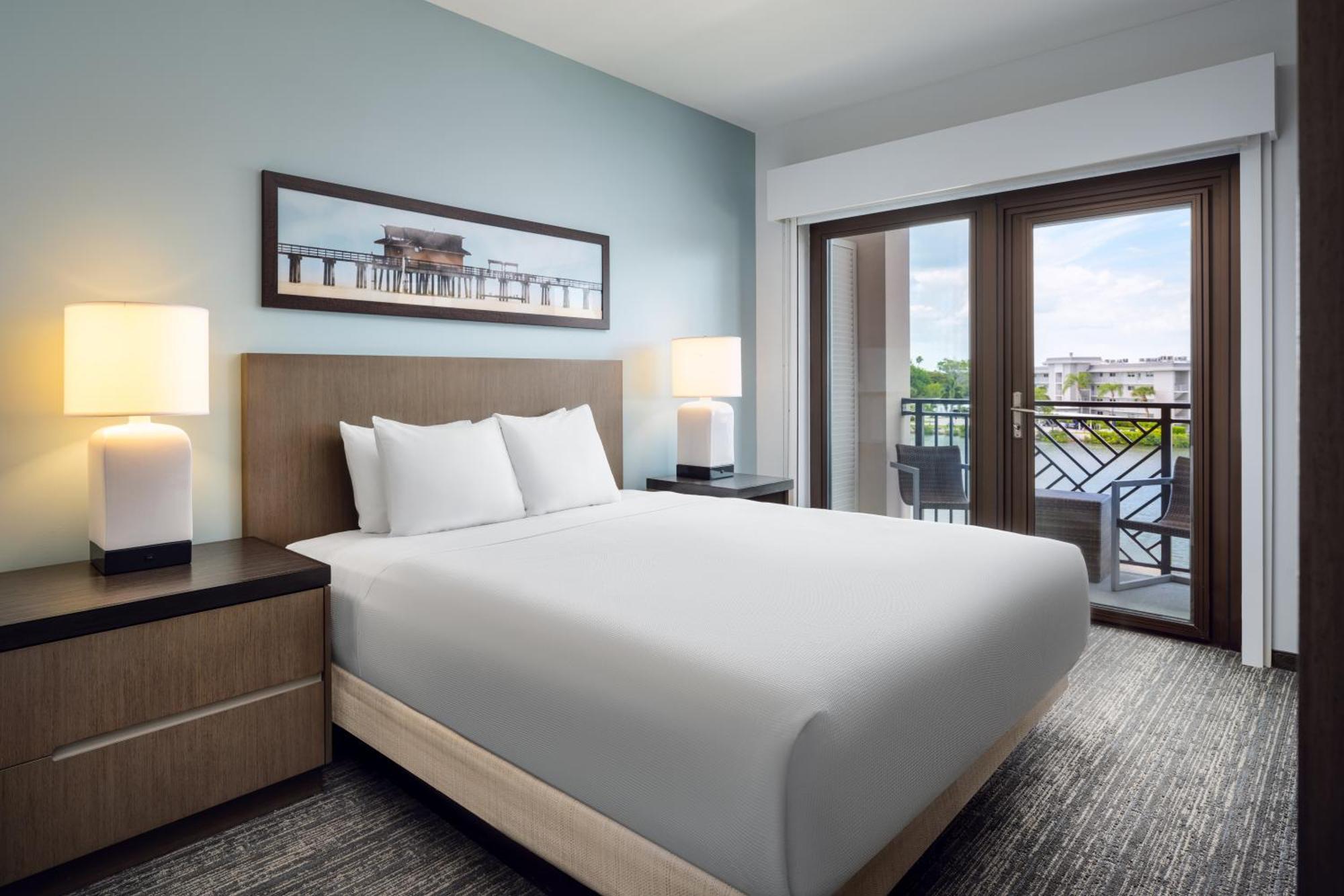 Hyatt House Naples 5th Avenue Hotell Exteriör bild