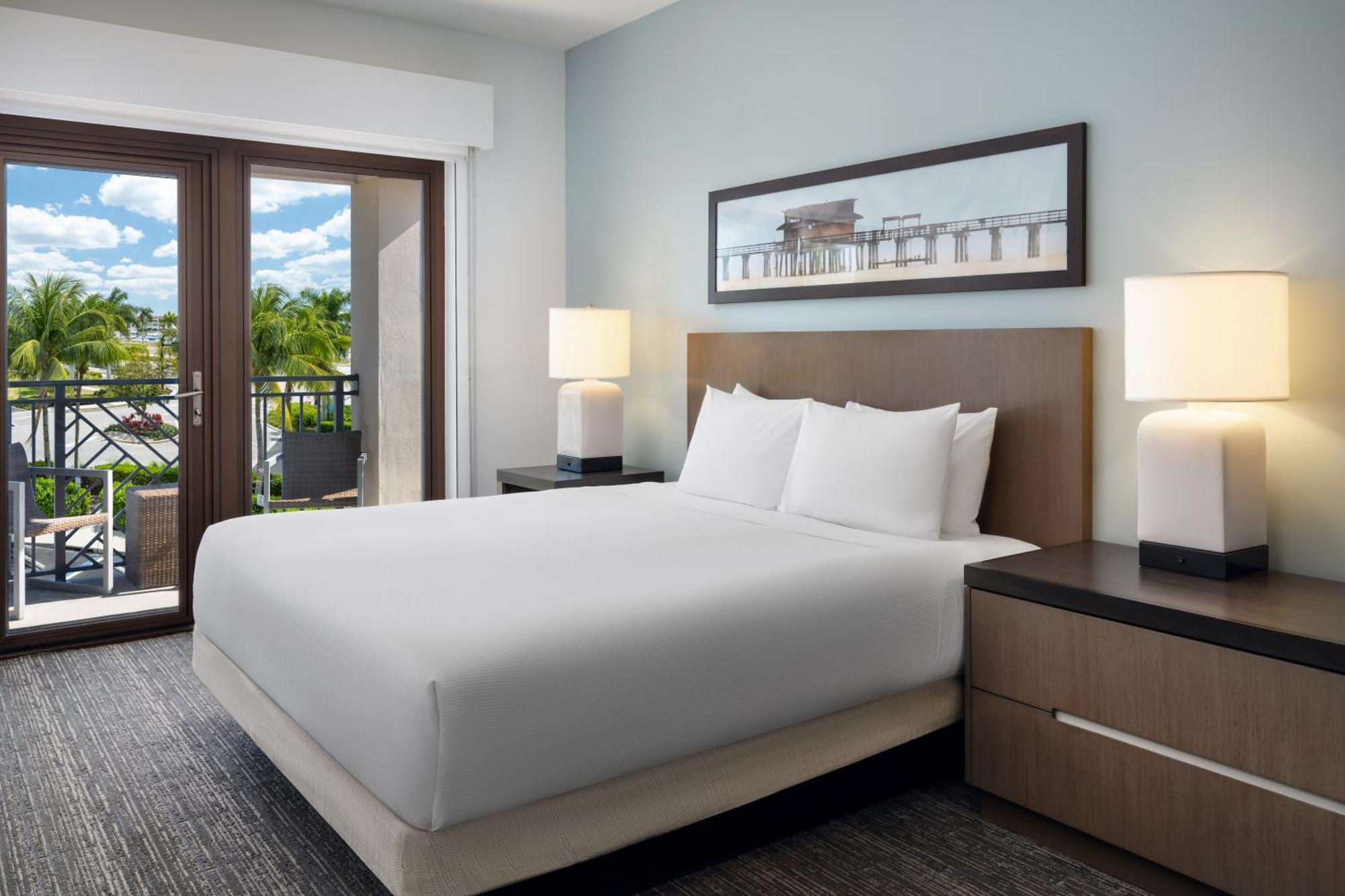 Hyatt House Naples 5th Avenue Hotell Exteriör bild
