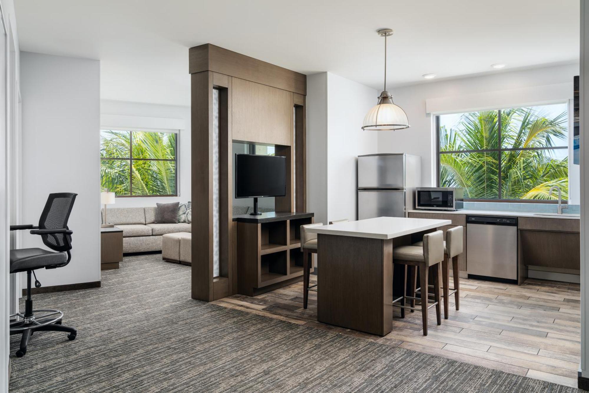 Hyatt House Naples 5th Avenue Hotell Exteriör bild