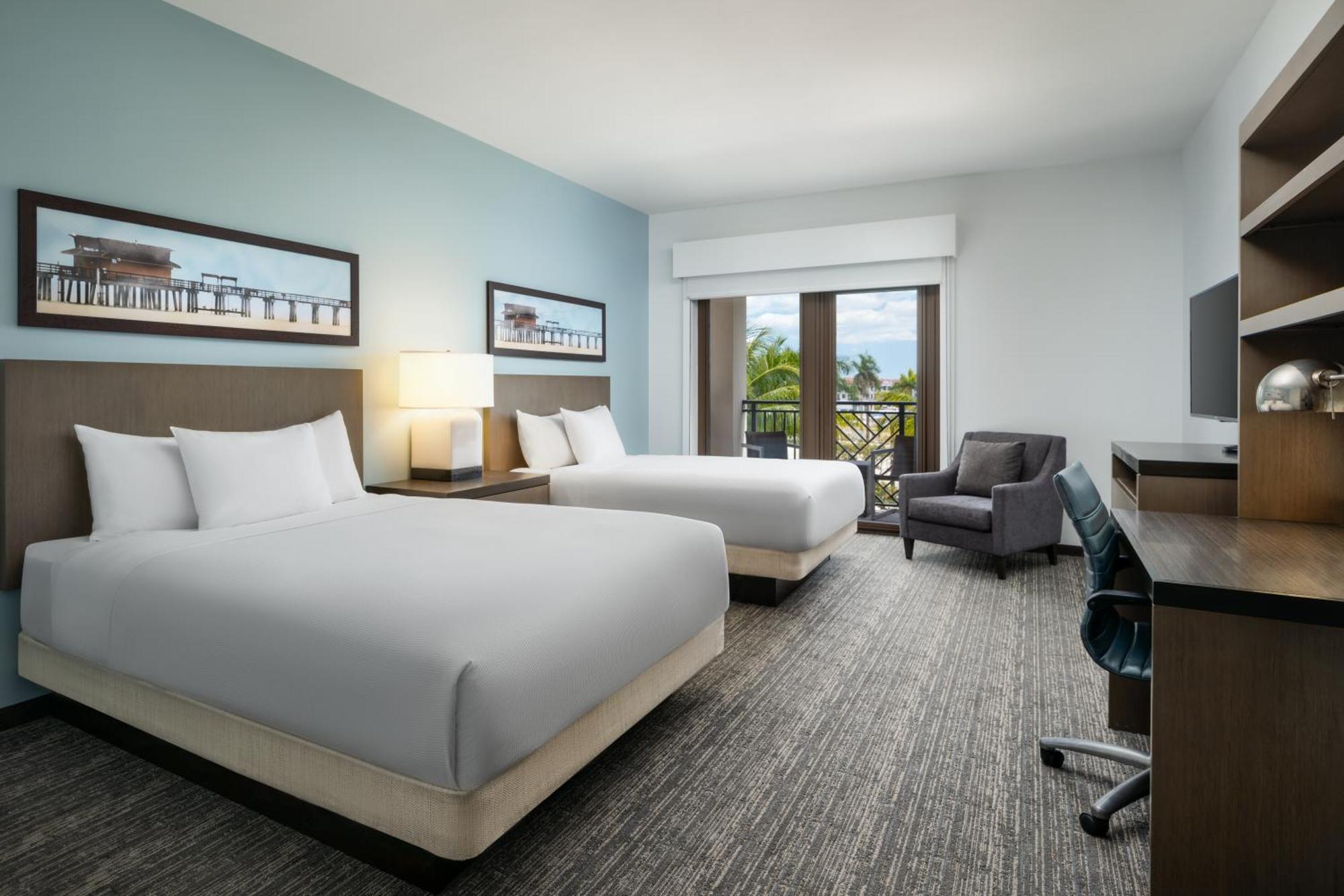 Hyatt House Naples 5th Avenue Hotell Exteriör bild